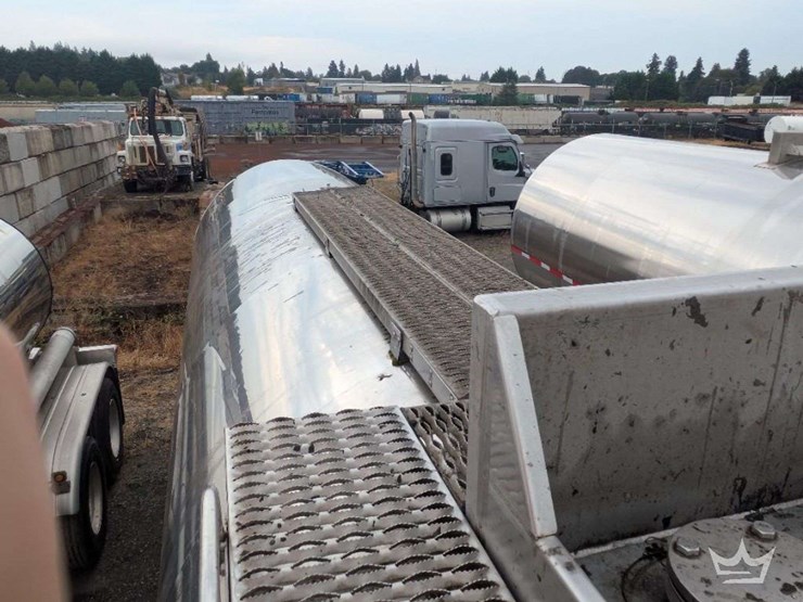 1993-brenner-307-ss-insulated-t/a-chemical-tanker-trailer-image-25