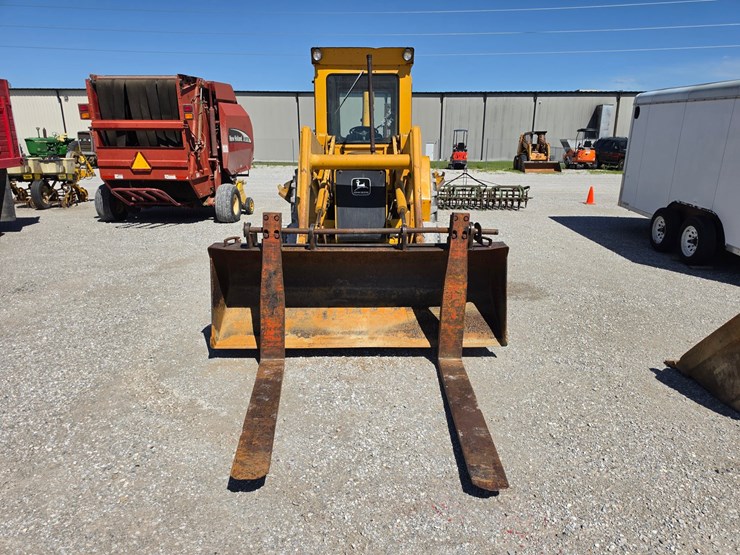 1995-deere-410d-image-2