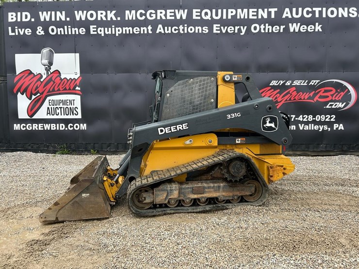 2021-deere-331g-image-1