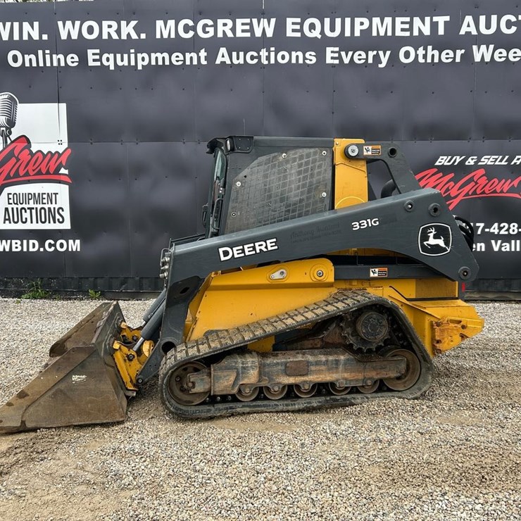 2021 DEERE 331G