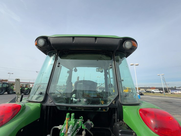 2011-john-deere-5095m-image-16
