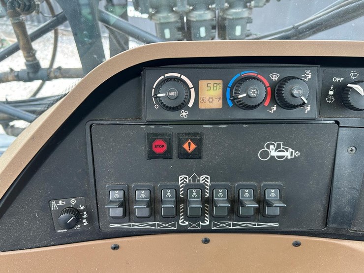 john-deere-4930-image-25