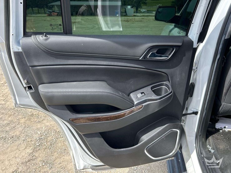 2020-chevrolet-tahoe-image-20