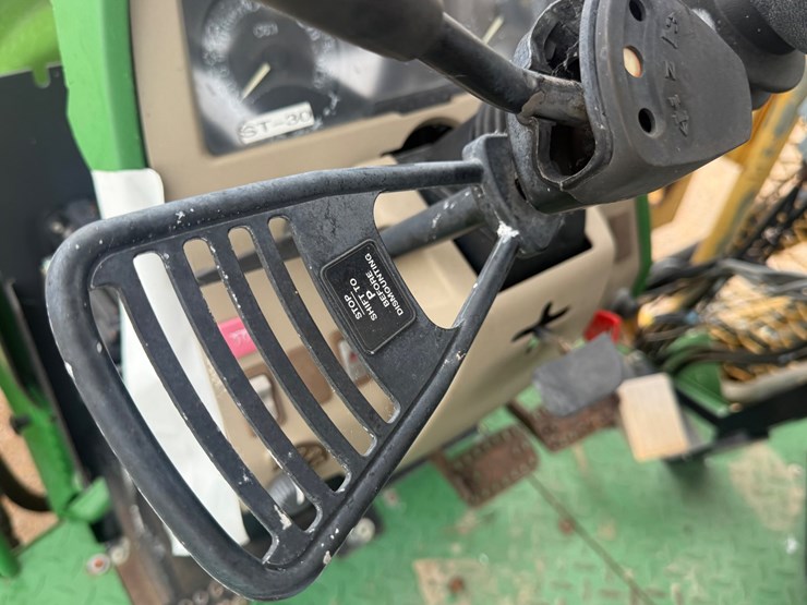 john-deere-6215-image-43