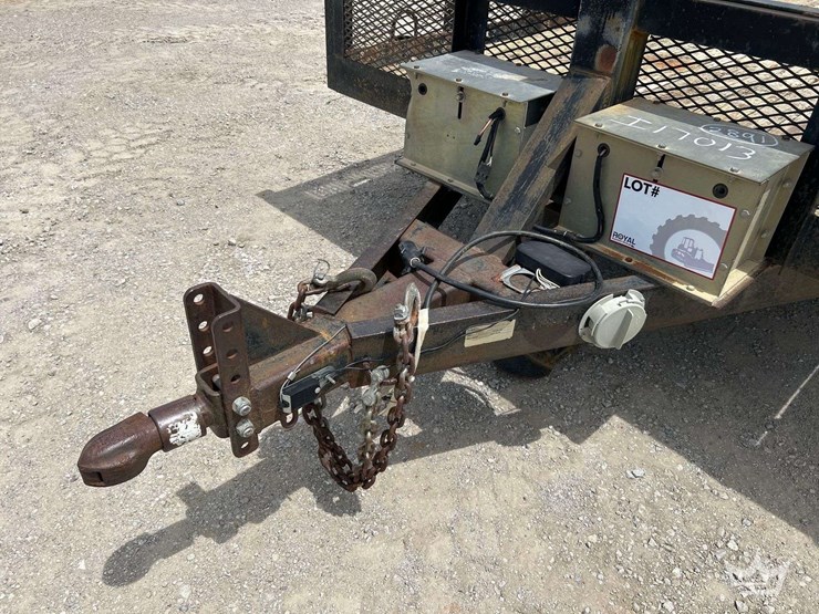 2001-bragg-20ft.-t/a-equipment-trailer-image-8