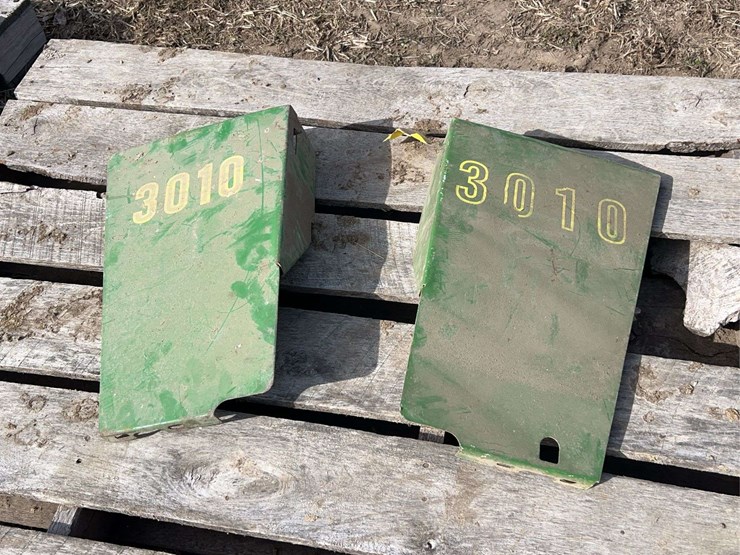 john-deere-3010-image-1