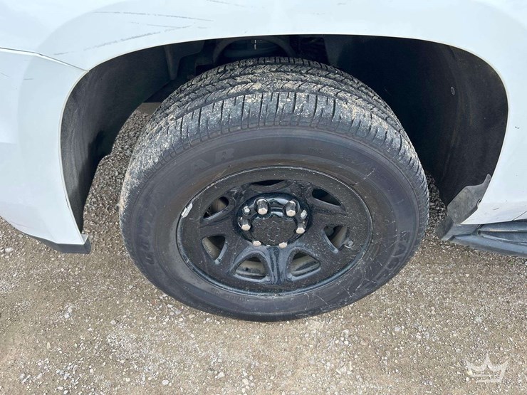 2020-chevrolet-tahoe-image-23