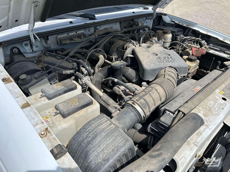 2011-ford-ranger-xlt-image-9