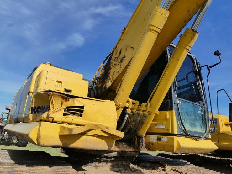 2019-komatsu-pc210-lc-image-9