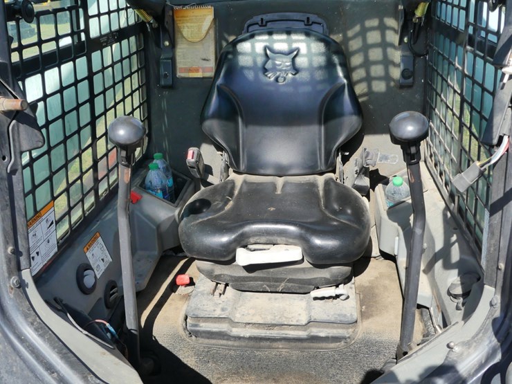 2015-bobcat-s770-image-13