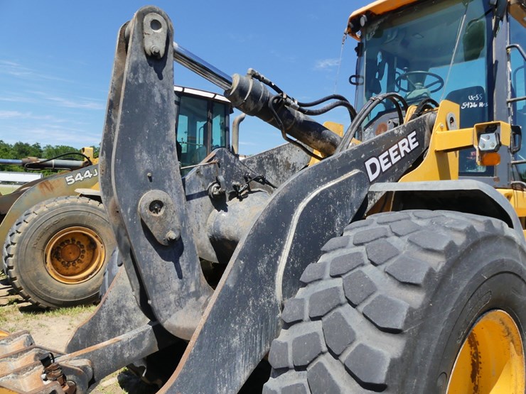 2019-deere-544l-image-10
