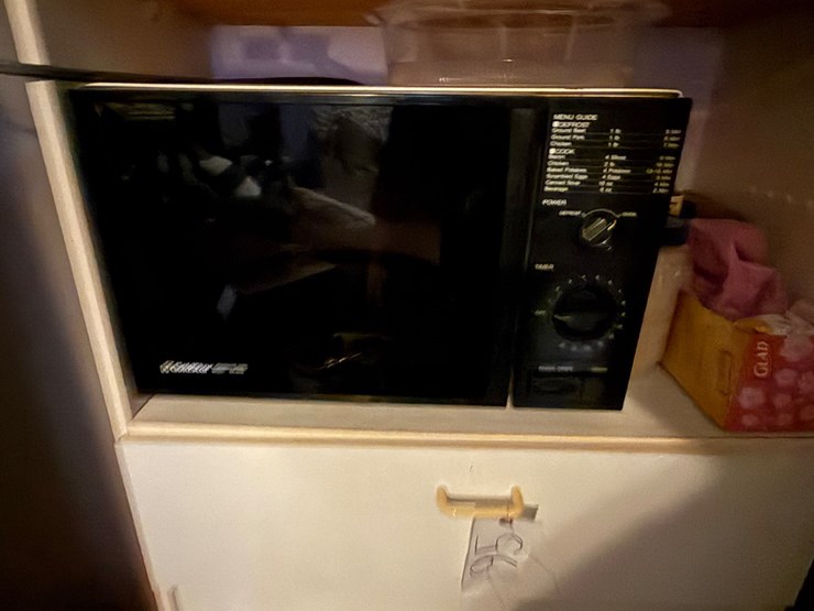 #95-•-microwave-and-cabinet-image-2