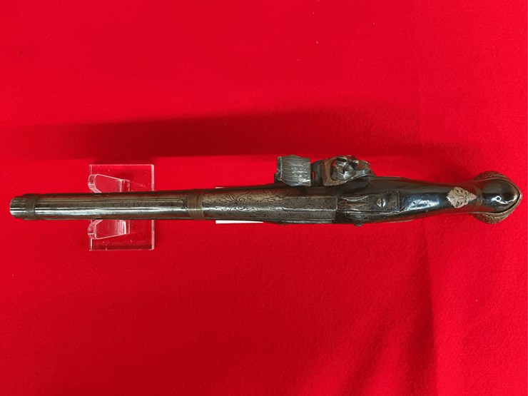 flintlock-pistol-with-ornate-brass-furniture-image-5