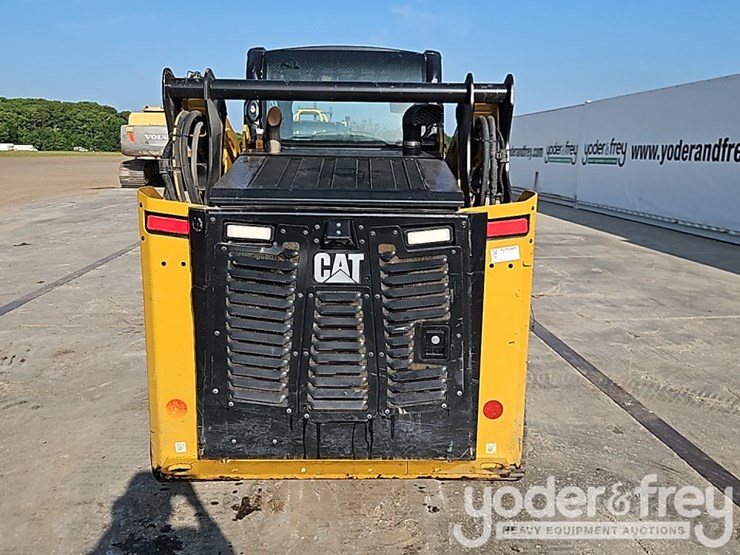 2025-caterpillar-255-image-22