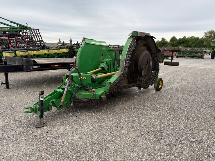 john-deere-r15-image-1