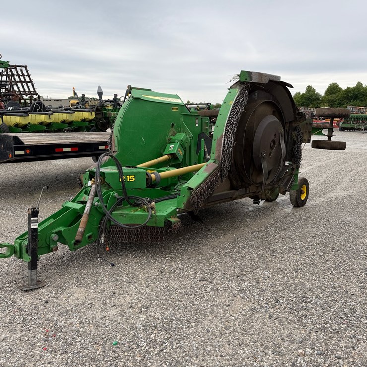 JOHN DEERE R15