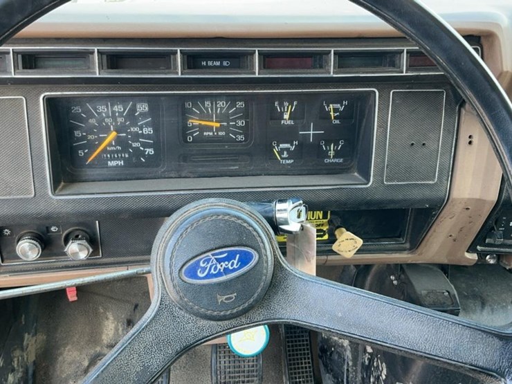 #1951-•-1990-ford-700-dump-truck-image-59