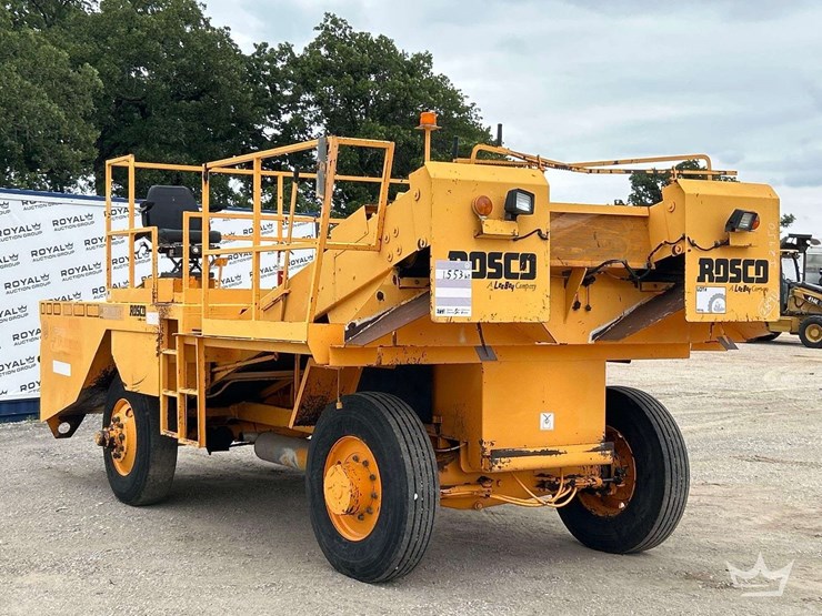 2003-rasco-9010-asphalt-chip-spreader-image-1