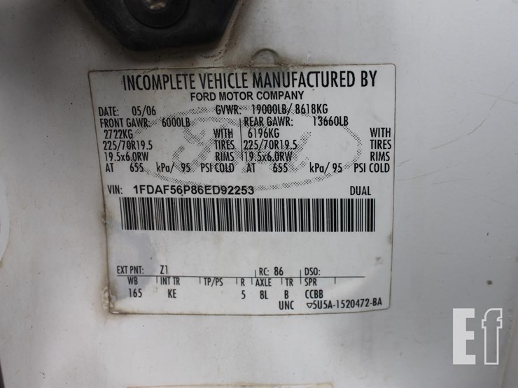 2006-ford-f550-image-12