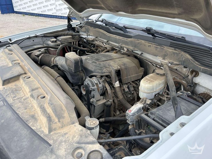 2015-chevrolet-silverado-2500hd-image-7