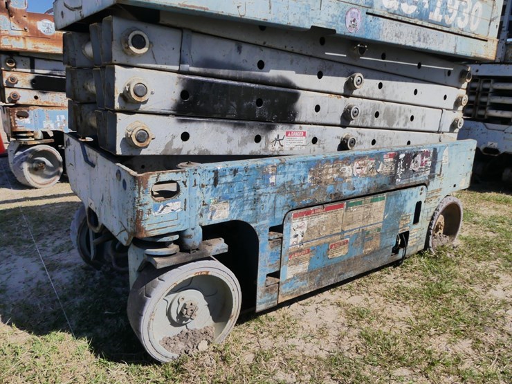 genie-gs1930-image-5