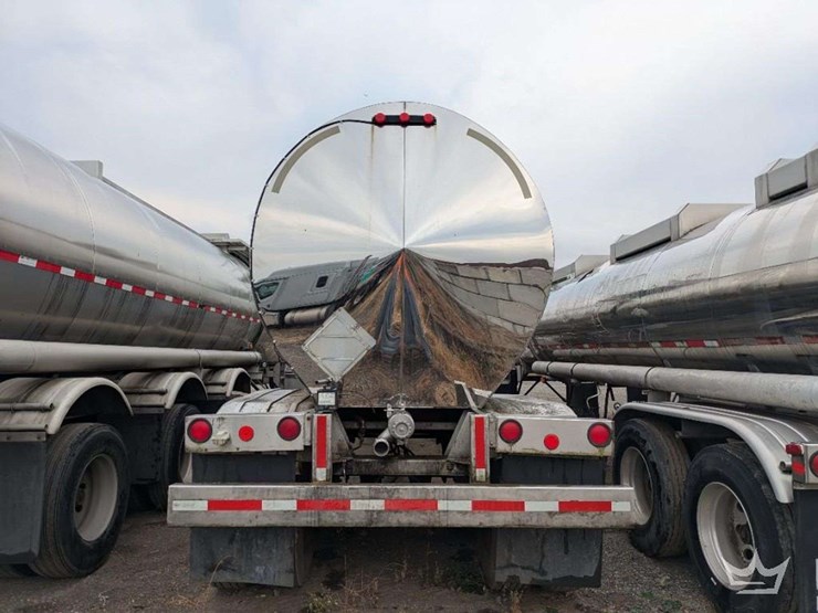 1993-brenner-307-ss-insulated-t/a-chemical-tanker-trailer-image-38