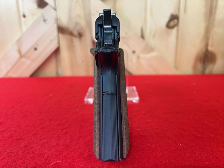 chiappa-firearms-model-1911-22-semi-auto-pistol-.22-lr-image-3