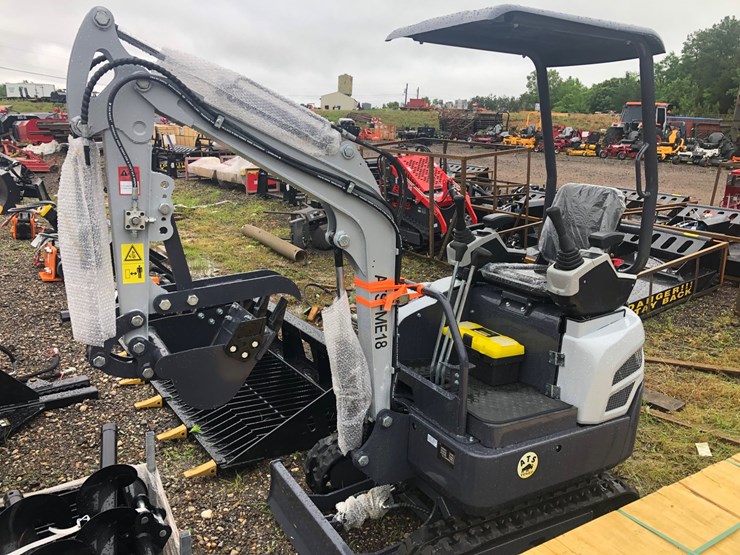 #26-•-ats---me18-mini-excavator-image-2