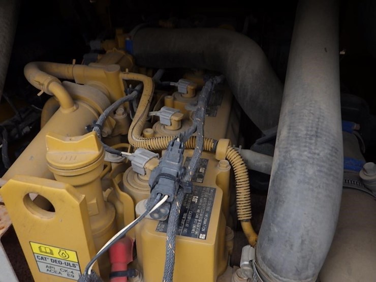 2021-caterpillar-259d3-image-10
