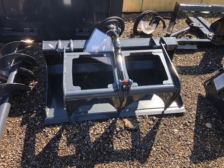 #41-•-mini-skid-steer-grapple-bucket-image-1