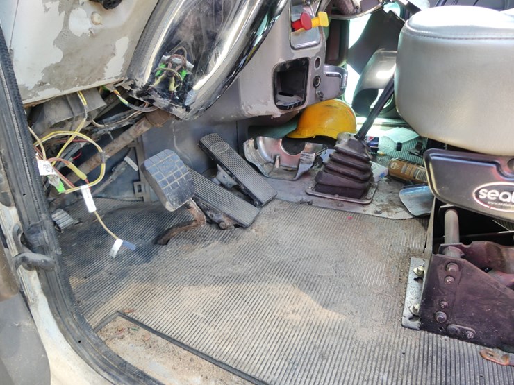 2007-caterpillar-c15-image-15