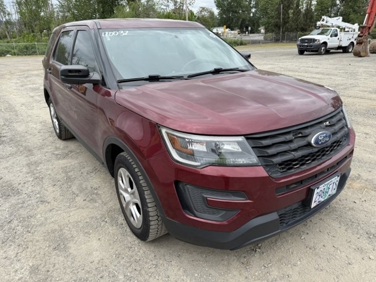 2017-ford-explorer-image-2