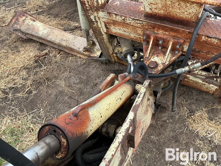 digz-all-800-pull-type-backhoe-image-17