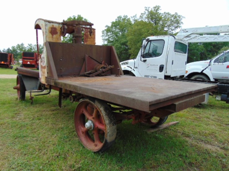 (inop)-1916-c-cab-mack-dump-truck-image-11