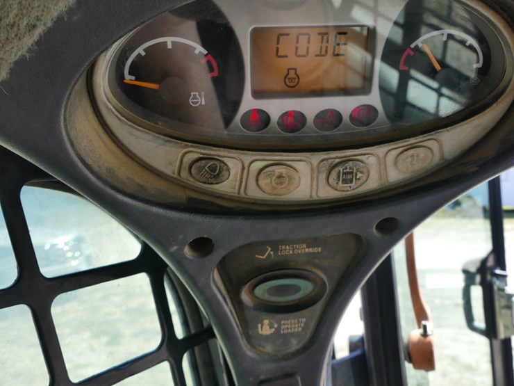 2016-bobcat-t630-image-17