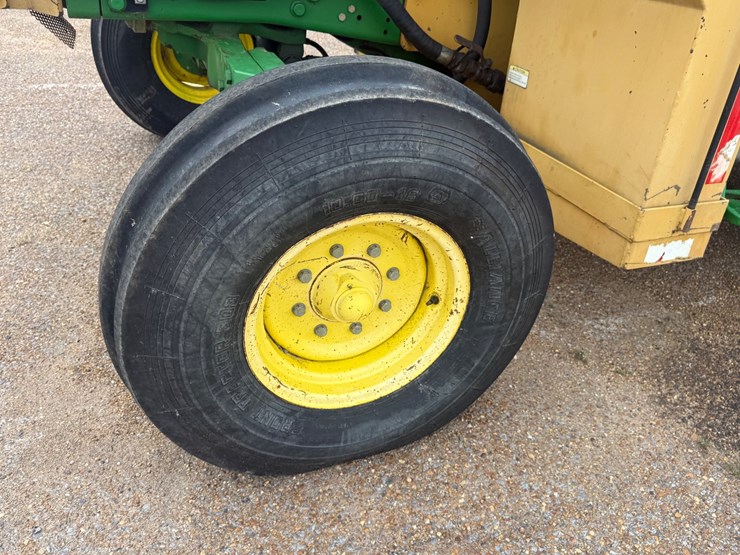 john-deere-6215-image-20