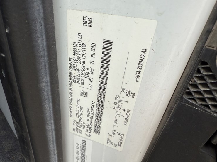 2016-ford-transit-image-10