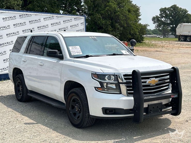 2020-chevrolet-tahoe-image-4