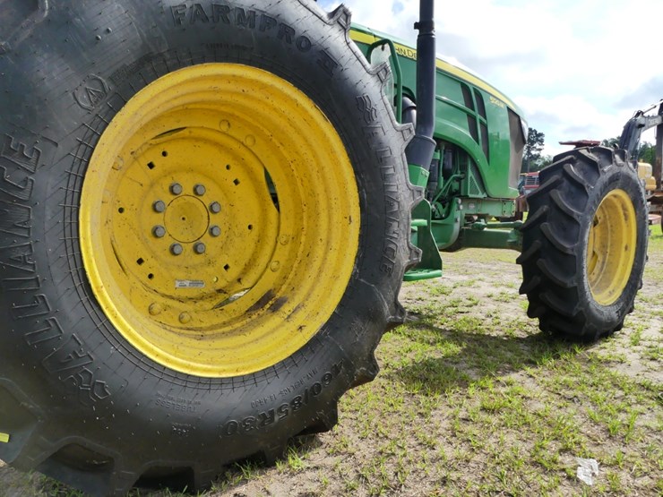 2024-john-deere-5120m-image-6
