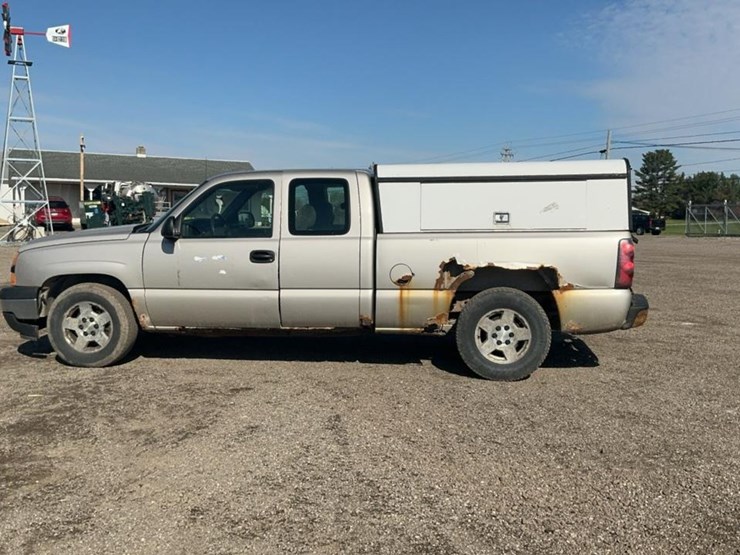 2006-chevrolet-silverado-1500-image-2