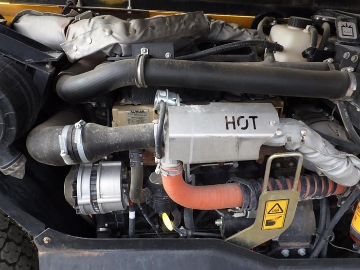 2015-jcb-525-60-image-16