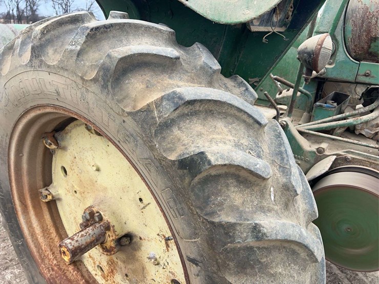 john-deere-70-image-40