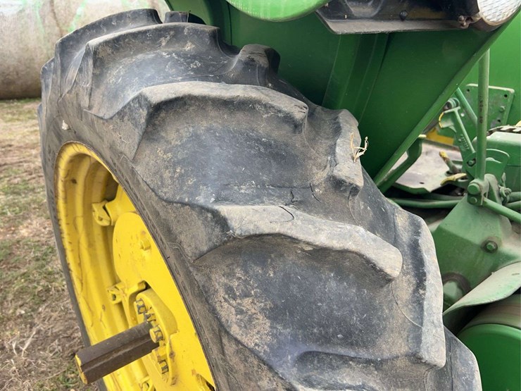 john-deere-530-image-37