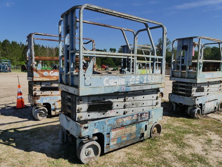 genie-gs1930-image-1