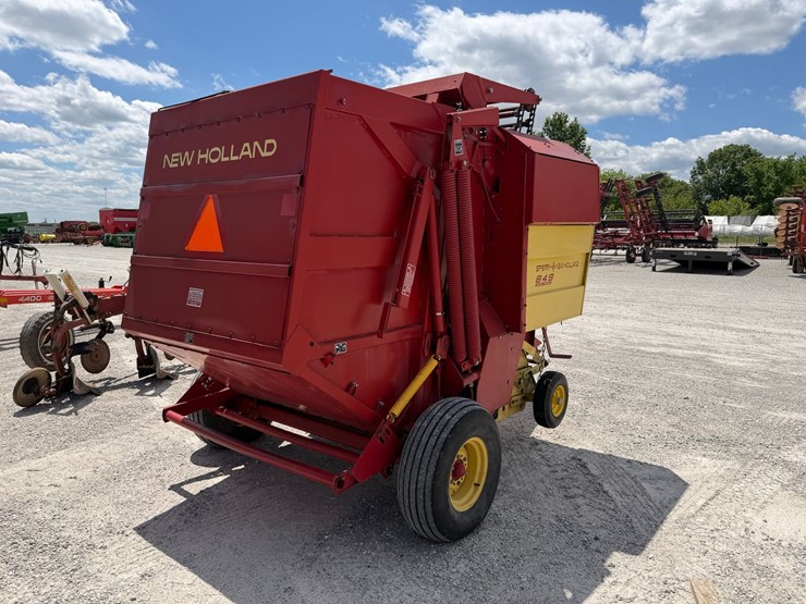new-holland-849-image-8