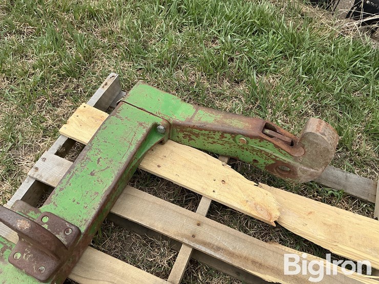 john-deere-3-pt-quick-hitch-image-13