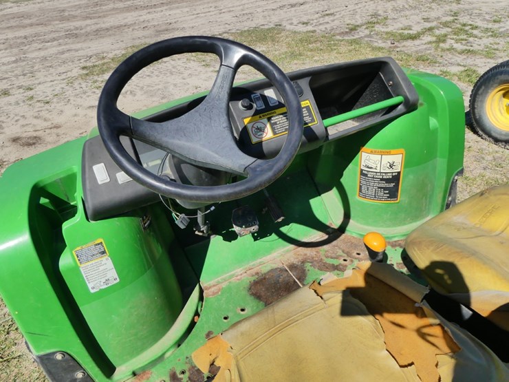 2016-john-deere-gator-image-9