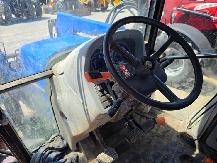 2008-new-holland-t5070-image-13