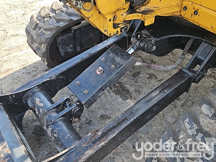 2024-caterpillar-304-image-21