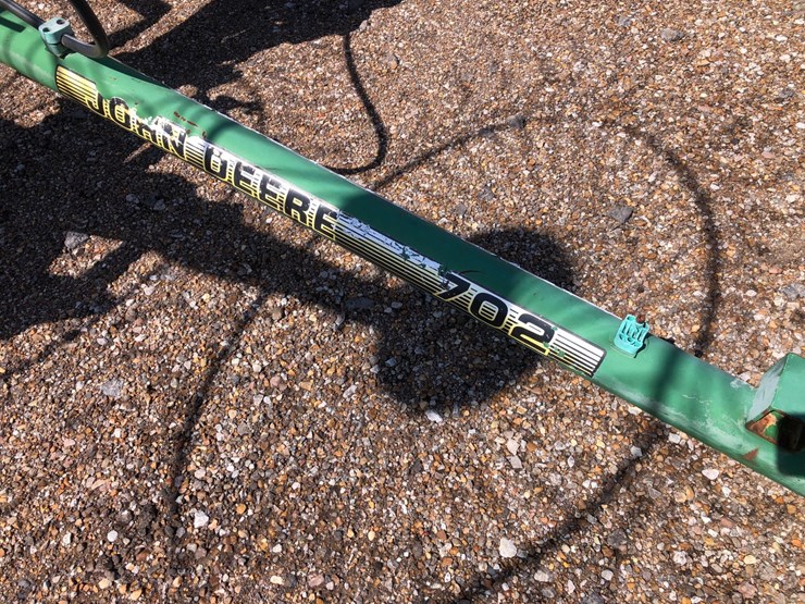 john-deere-702-image-6